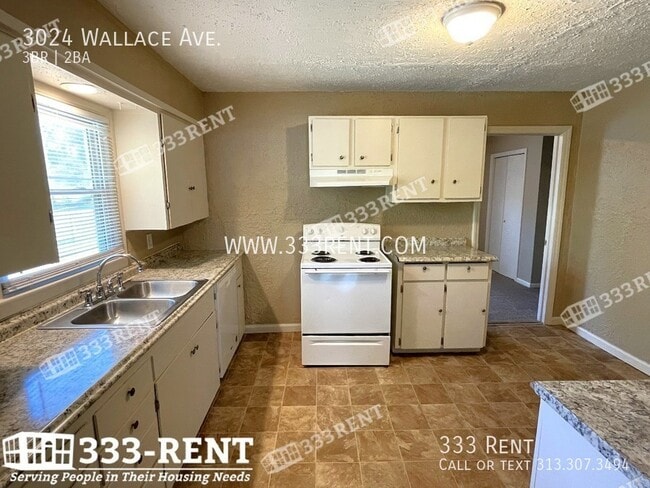 Building Photo - 3024 Wallace Ave