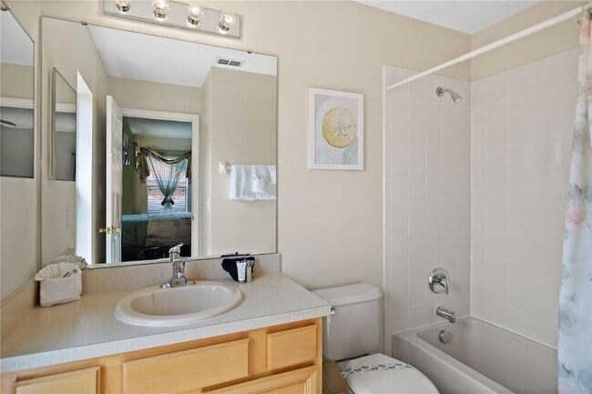 Building Photo - 134 Sevilla Ave