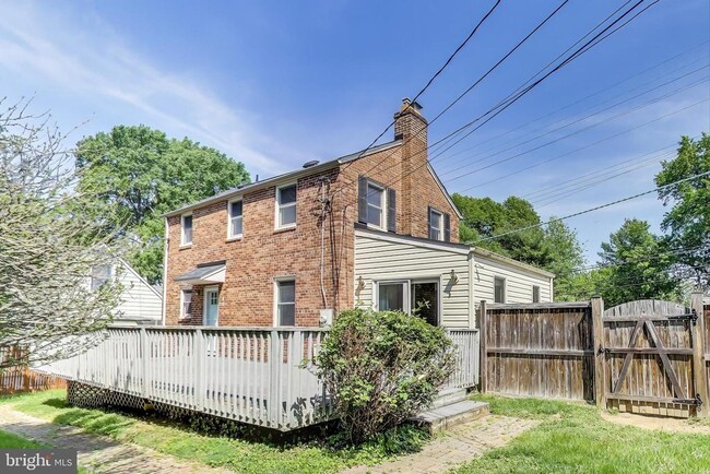 Building Photo - 4600 Jones Bridge Rd