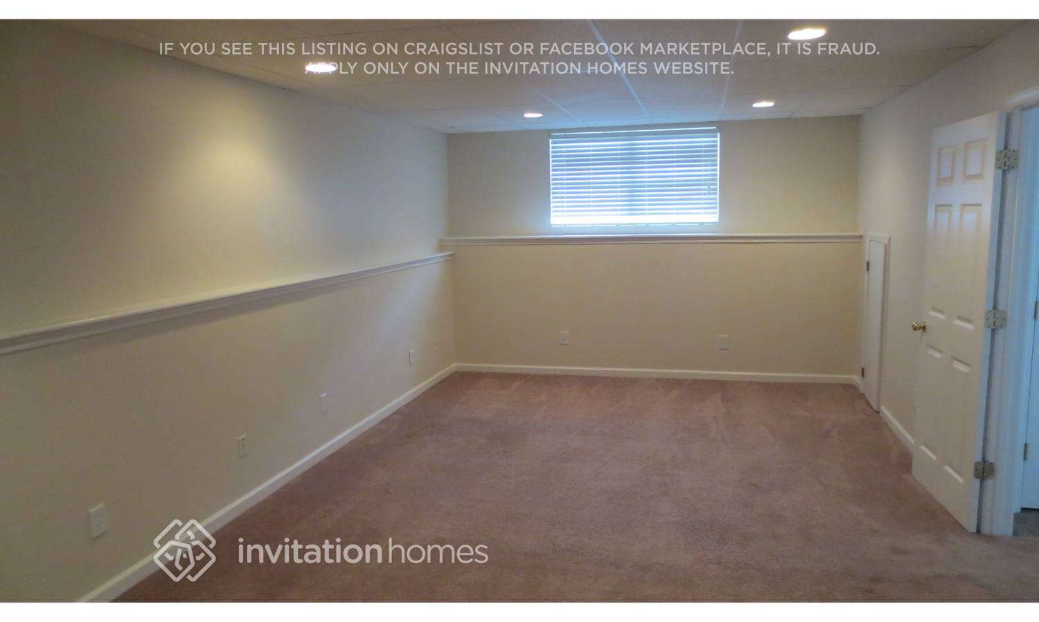 Building Photo - 313 Collins Dr