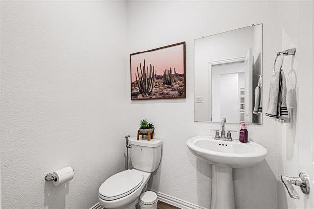 Building Photo - 1120 Water Canna Dr