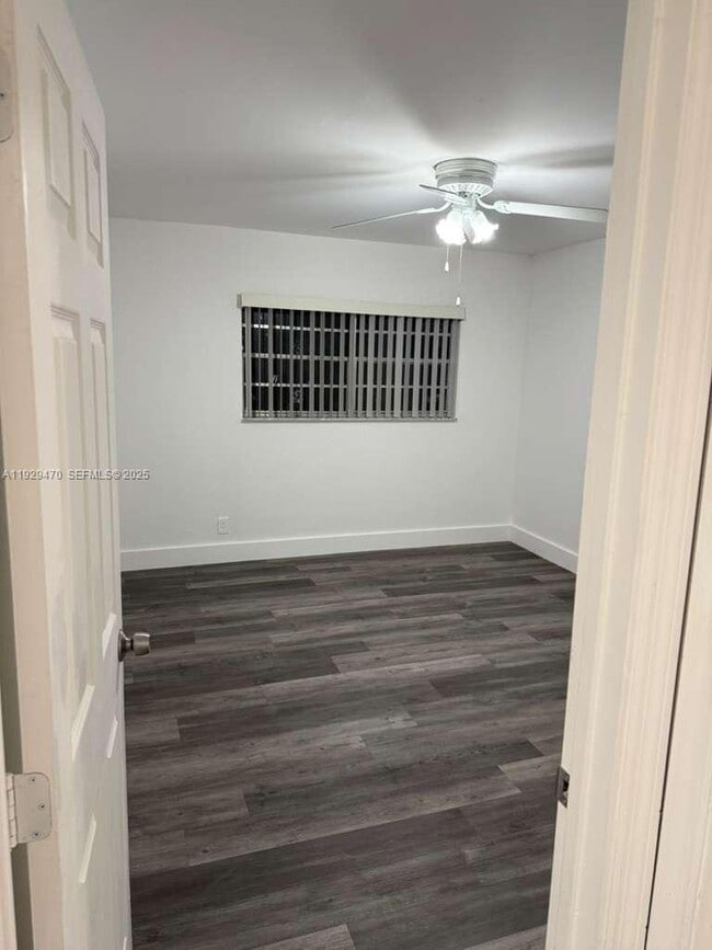 Building Photo - 837 NW 46th Ave