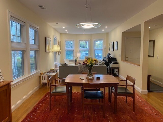 Building Photo - 85-87 Francis St