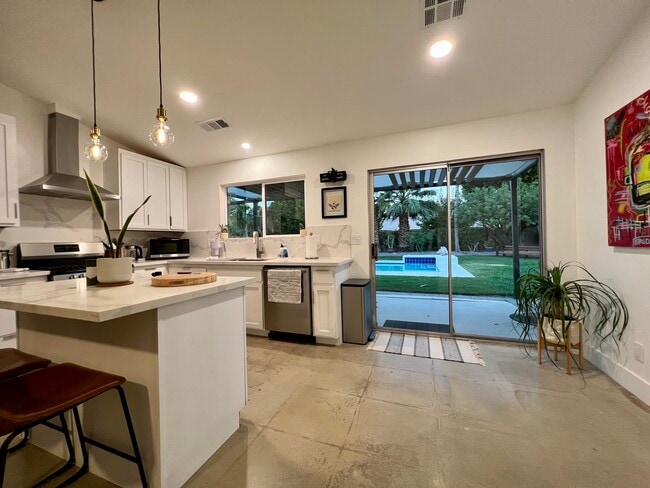 Building Photo - 68245 Empalmo Rd