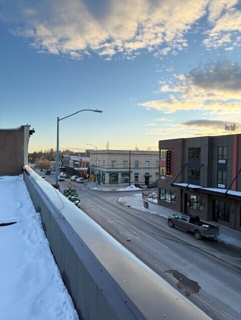 Building Photo - 519 Nucleus Ave