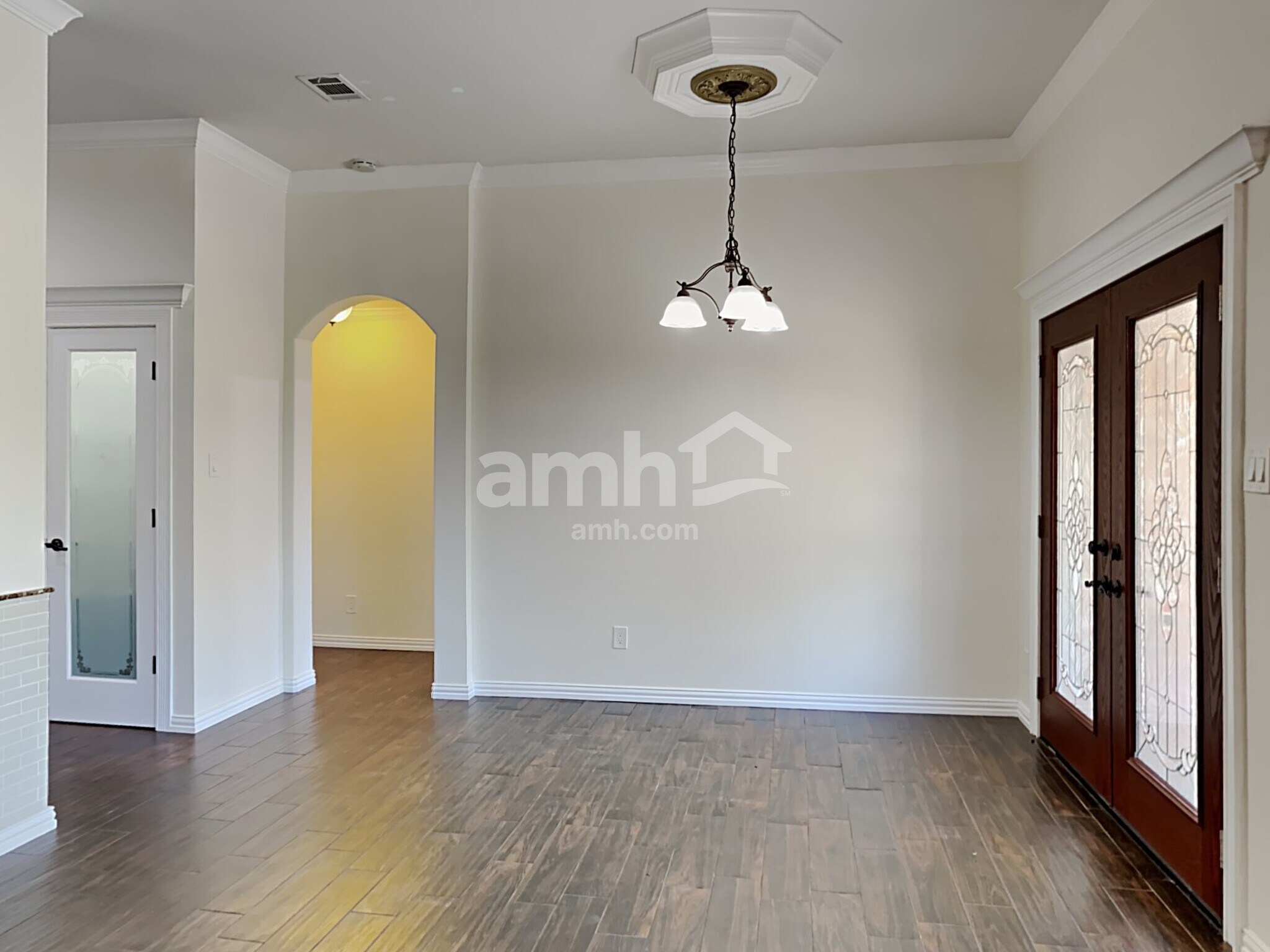 Building Photo - 2228 Coopers Hawk Ct