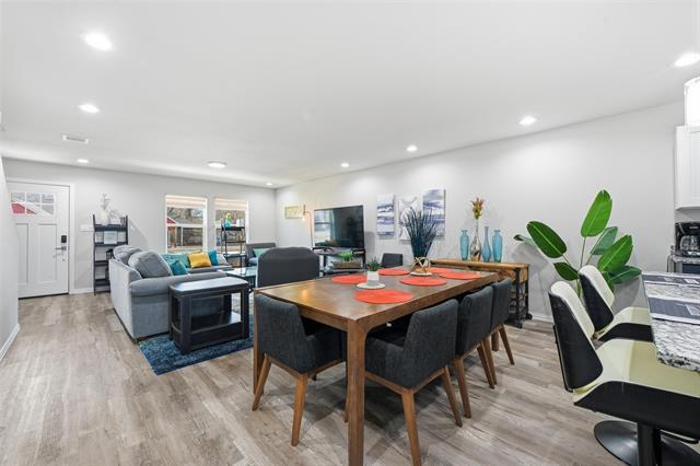 Building Photo - 933 River Rd