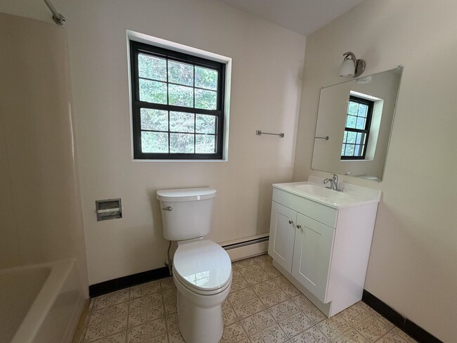 Building Photo - 56 Westville Rd