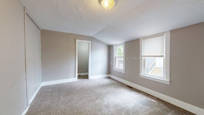 Building Photo - 6011 Pear Ave