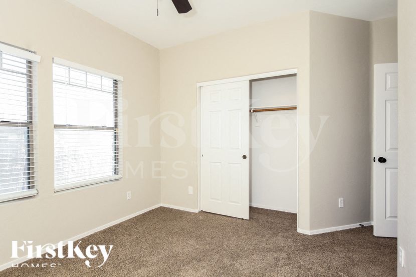 Building Photo - 17670 W Bridger St