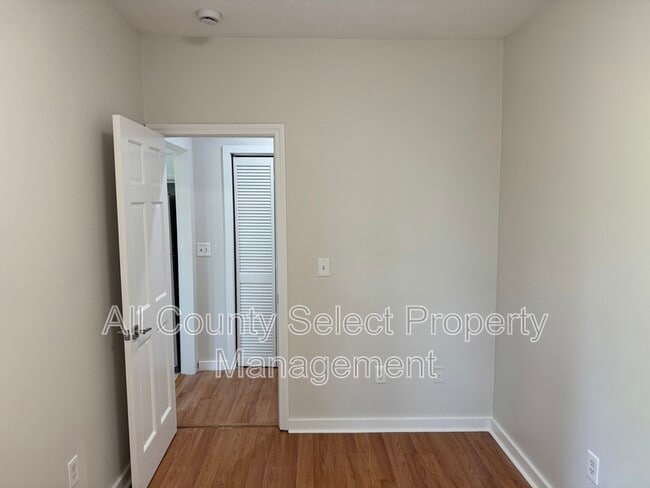 Building Photo - 85 Groveland St