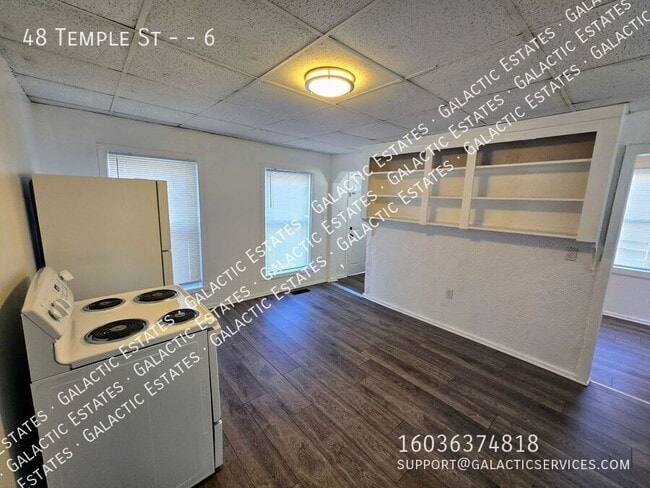 Building Photo - 48 Temple St