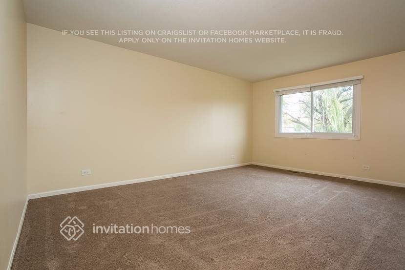 Building Photo - 5924 Allemong Dr