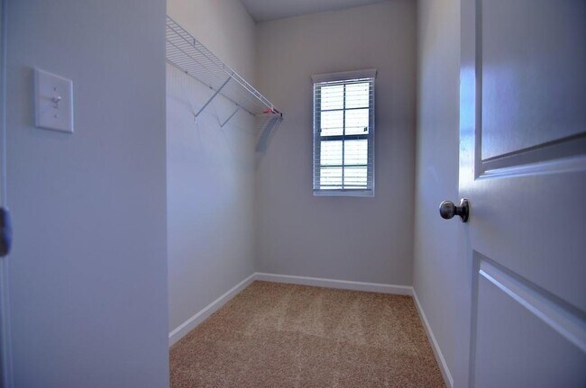 Building Photo - 2596 Sori Dr