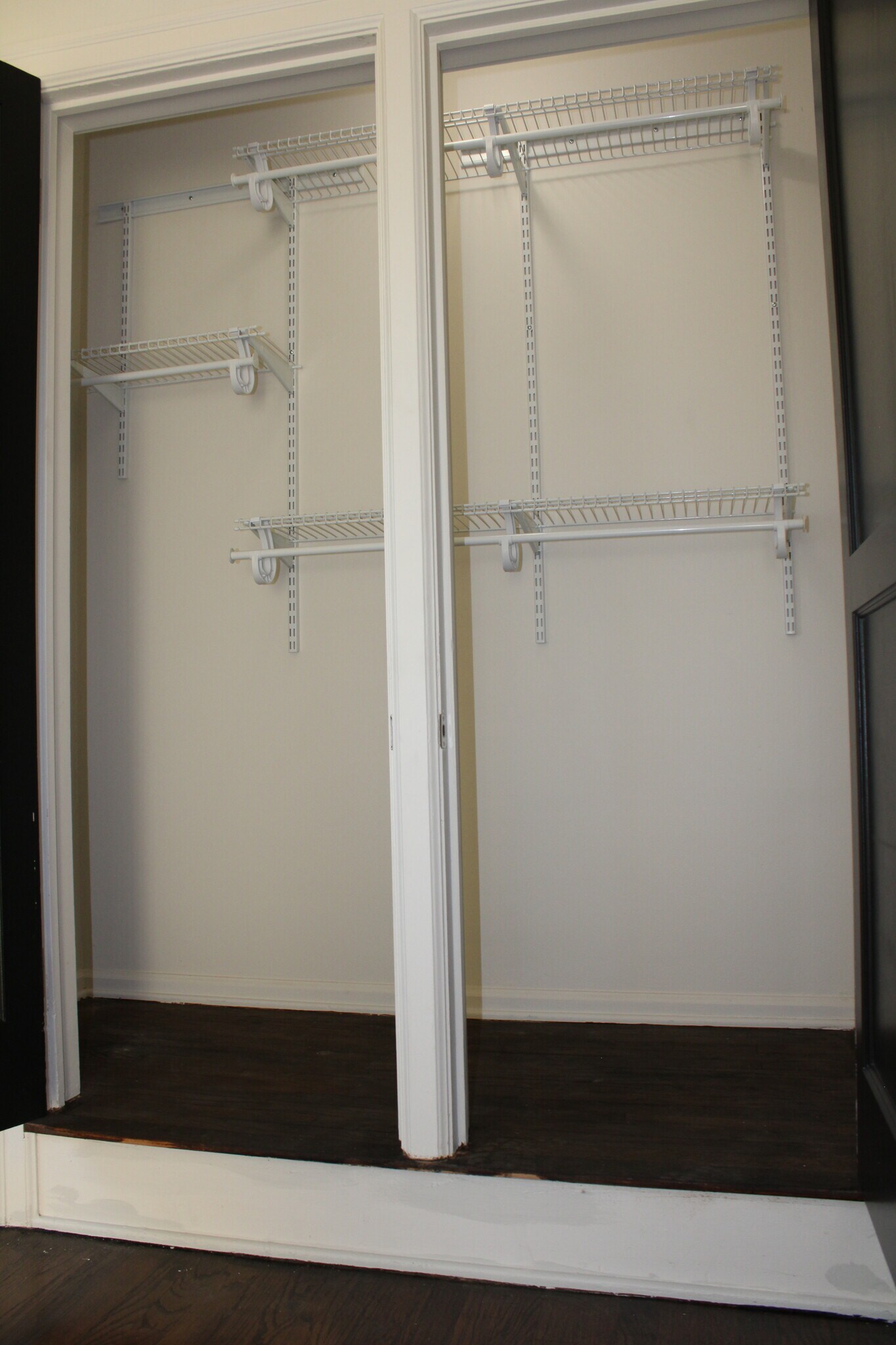 Building Photo - 2506 W Euclid St