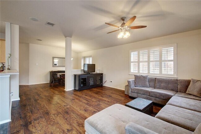 Building Photo - 3303 Cave Dome Path