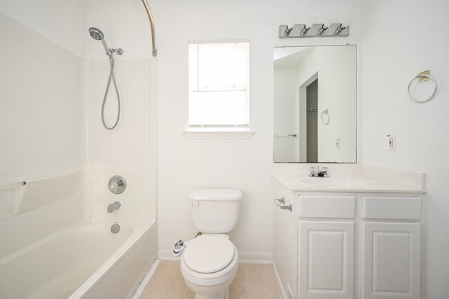 Building Photo - 19414 Ambrosia Falls Dr