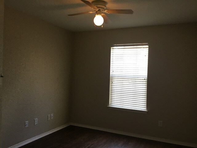 Building Photo - 7110 Chambers Creek Ln