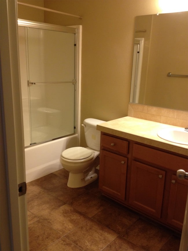 Building Photo - 58987 Greenbrier Loop