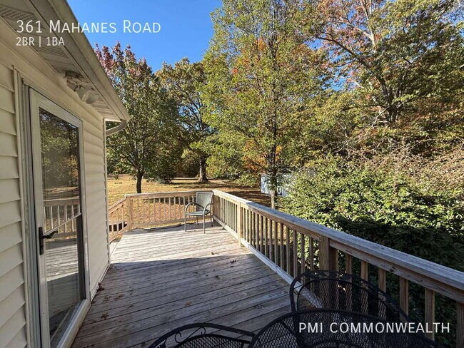 Building Photo - 361 Mahanes Rd