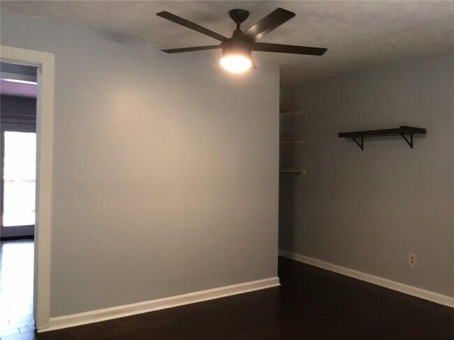 Building Photo - 5826 Simone Dr