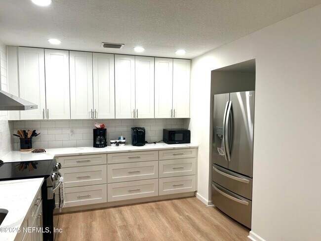 Building Photo - 3123 Courtney Woods Ln W