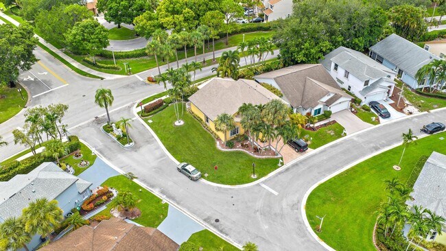 Building Photo - 119 Hammocks Dr