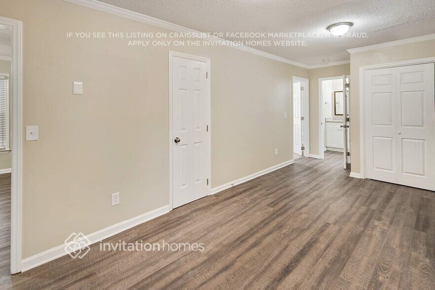 Building Photo - 5806 Katrine Ct