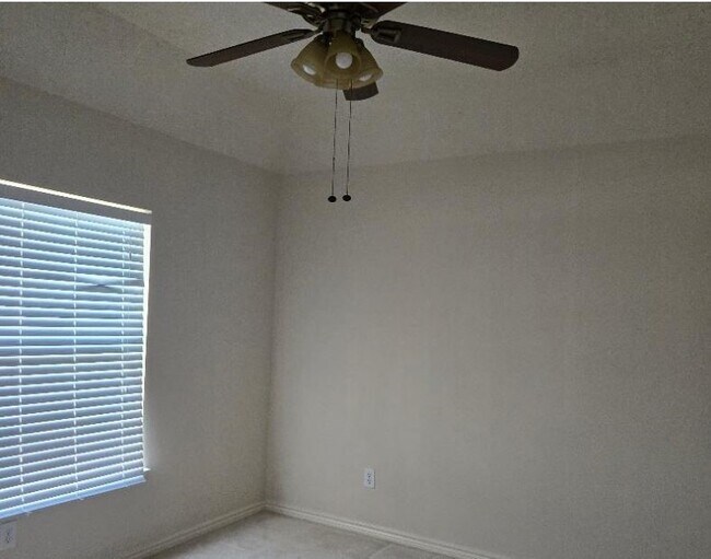 Building Photo - 5719 Candlecreek Dr