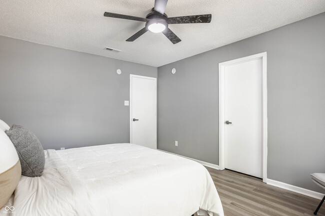 Building Photo - 13076 N Becks Grove Dr