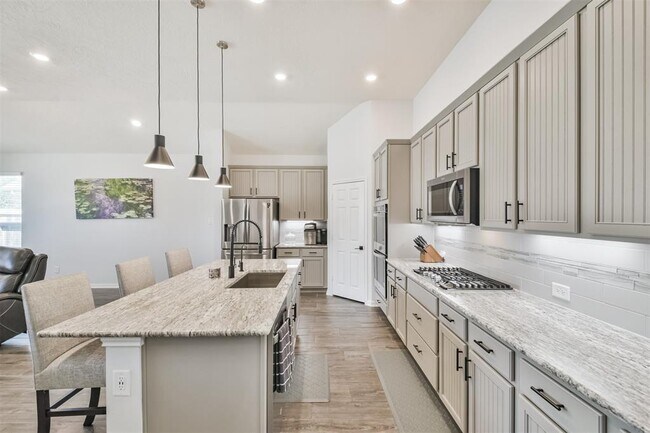Building Photo - 8741 Lookout Peak Ln