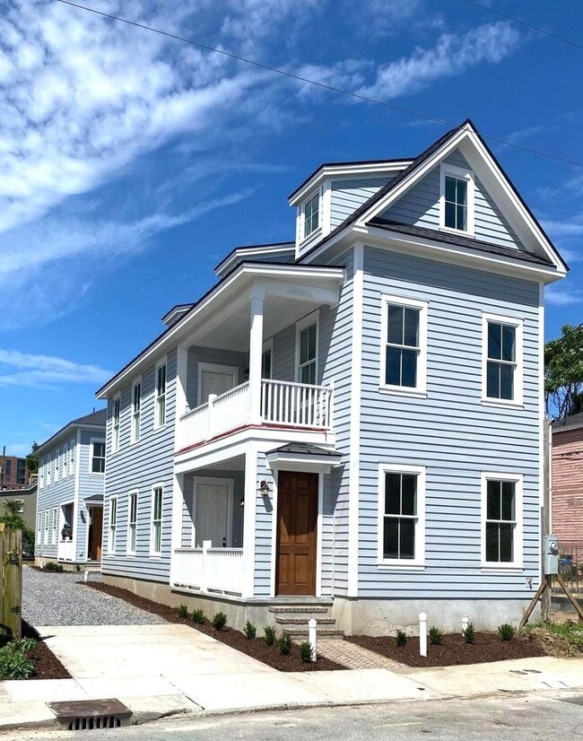 Building Photo - 9 Hanover St