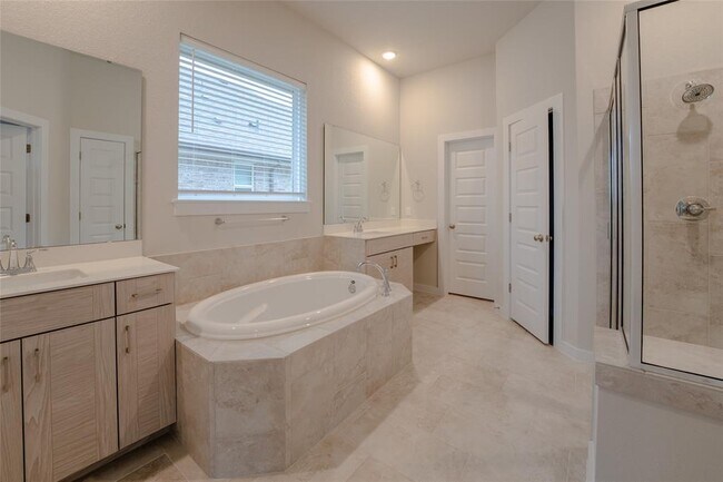 Building Photo - 133 High Plains Dr