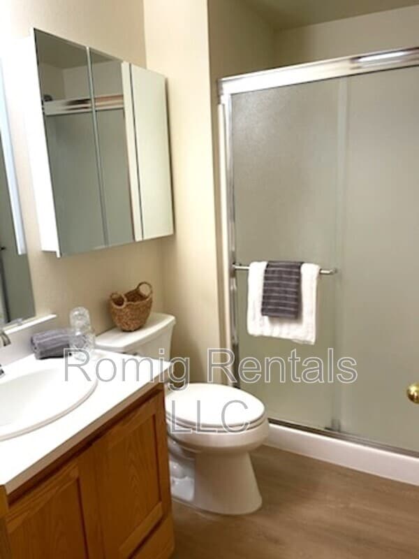 Building Photo - 15923 NE 90th St