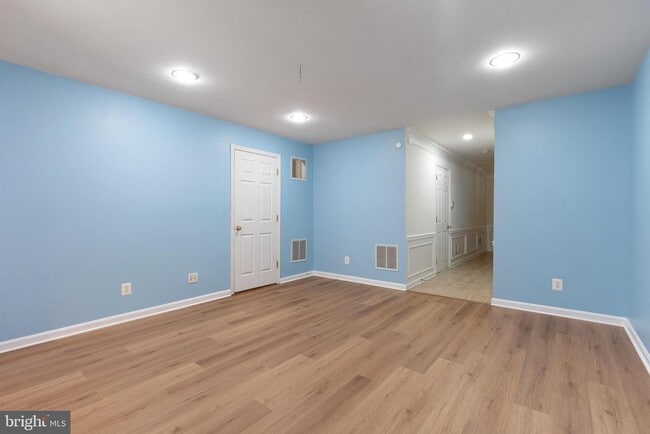 Building Photo - 5161 Sapphire Sky Ln