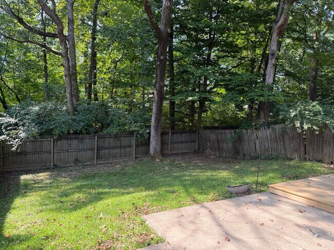 Building Photo - 8130 Inverness Ridge Rd
