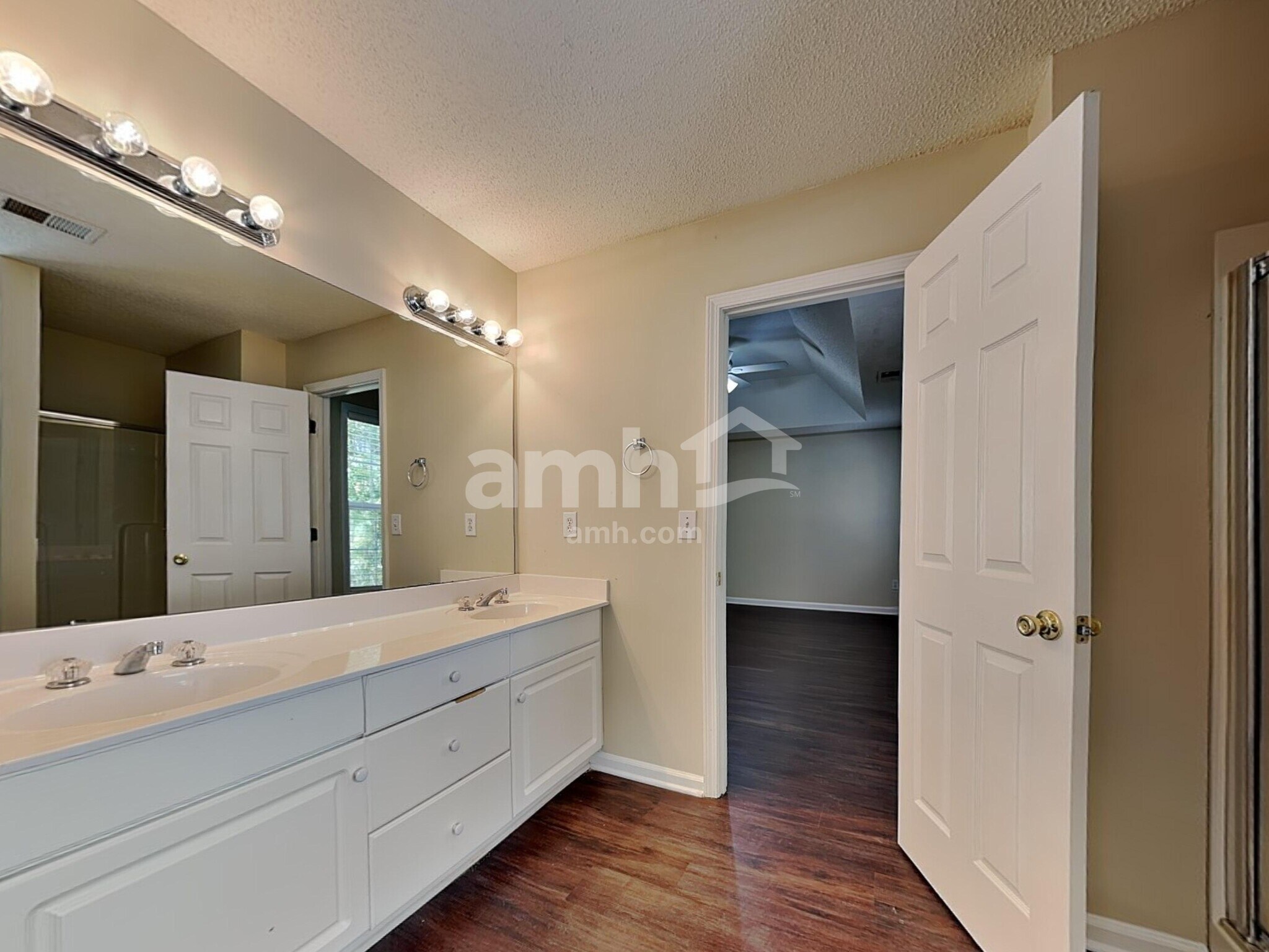 Building Photo - 3951 Saint George Ter SW