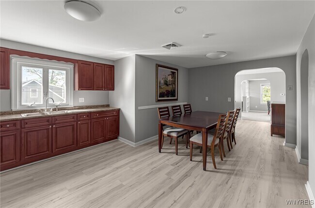 Building Photo - 273 Division St