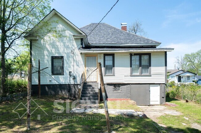 Building Photo - 625 5th Way