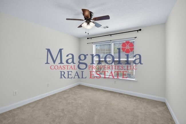 Building Photo - 255 Cypress Point Dr