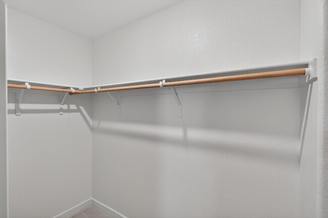 Building Photo - 8873 Steamliner Ct