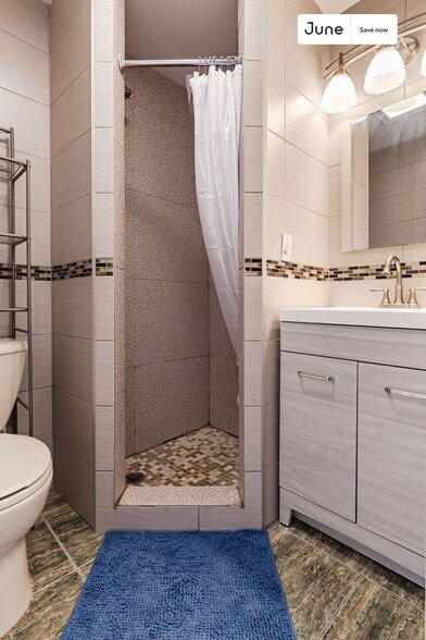 Building Photo - 362 Parkside Ave