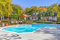 Building Photo - The Hargrove at Southpoint