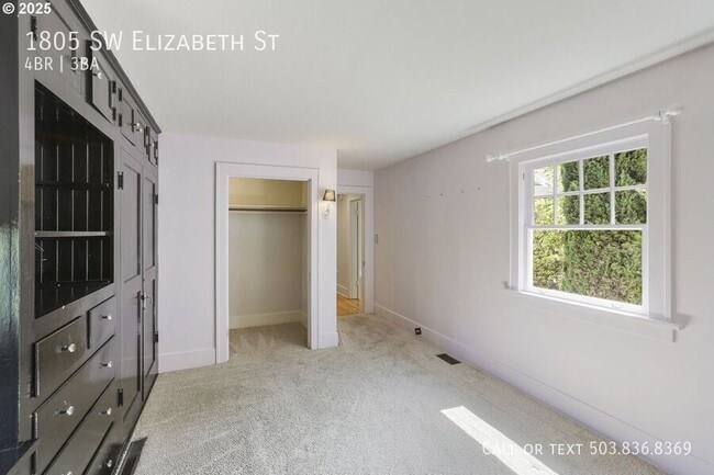 Building Photo - 1805 SW Elizabeth St