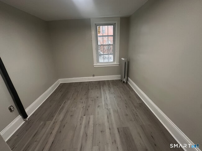 Building Photo - 4 Tower Rd