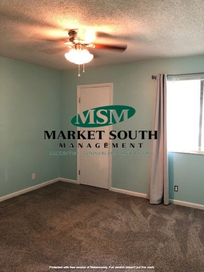Building Photo - Bull River Shoals - Condo