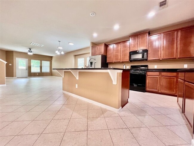 Building Photo - 835 E Tide Bay Cir