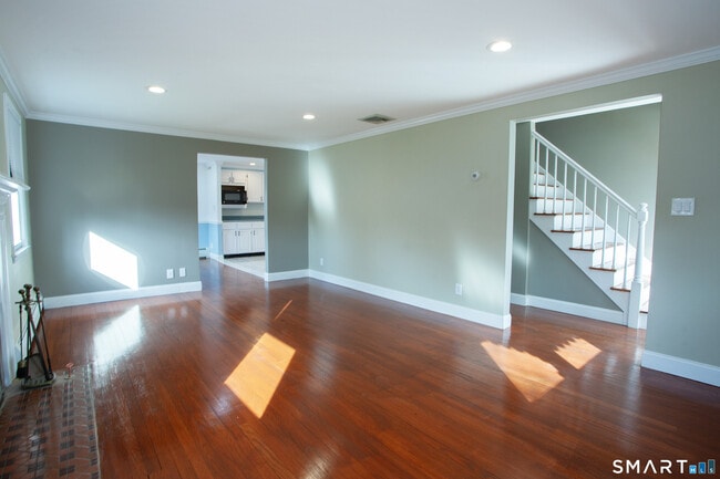 Building Photo - 1 Valley Crest Dr