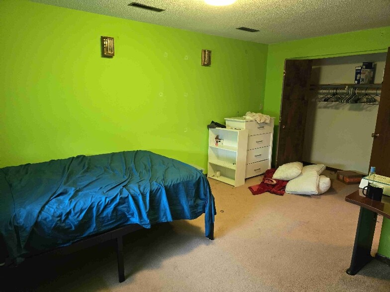 Building Photo - 2111 Palmer Cir