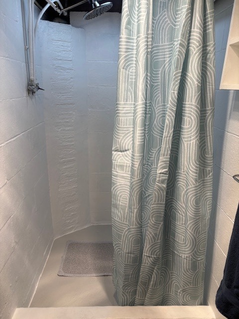 With 3 light sources - 1001 Sunset Ave